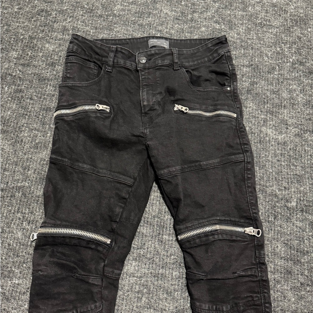 Zara Men's Black Cargo Pants with Silver Zippers